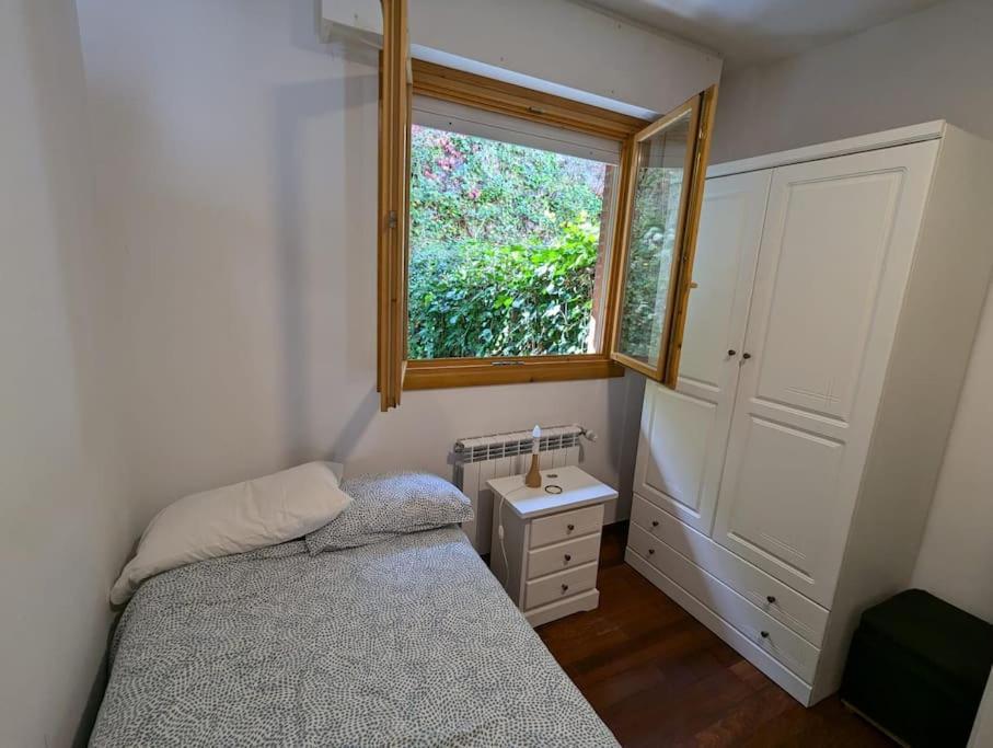 Casa De Claudia Comillas- Jardin Privado - A 10 Metros Del Capricho De Gaudi ภายนอก รูปภาพ