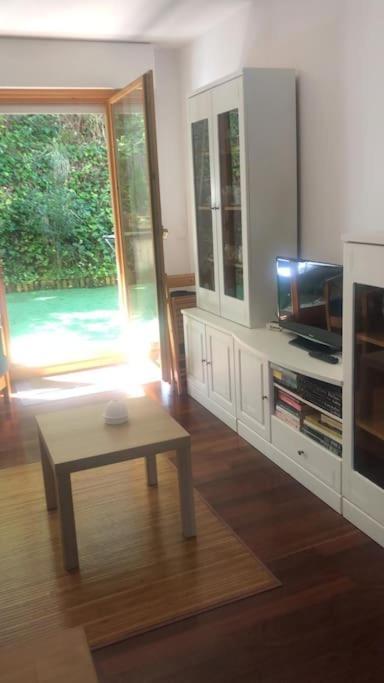 Casa De Claudia Comillas- Jardin Privado - A 10 Metros Del Capricho De Gaudi ภายนอก รูปภาพ